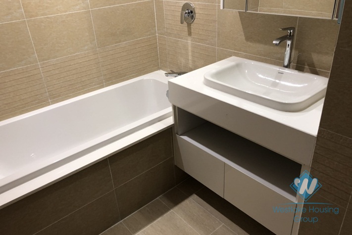 Beautiful high floor two bedrooms apartment for rent in Vinhome Metropolis, Ba Dinh district, Ha Noi